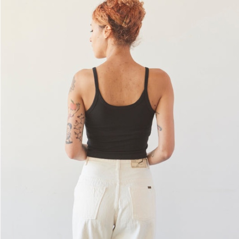 ARQ Women's Black Tank Large - Picture 2 of 3